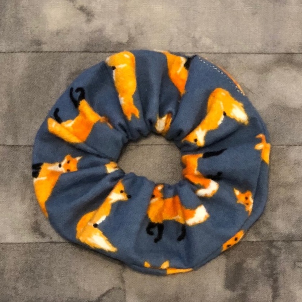 Fox Scrunchie New‎ - Picture 2 of 4